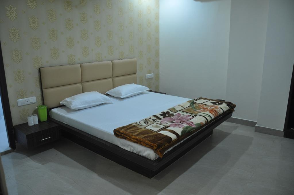 Hotel Silver Stone ルディヤーナー 部屋 写真