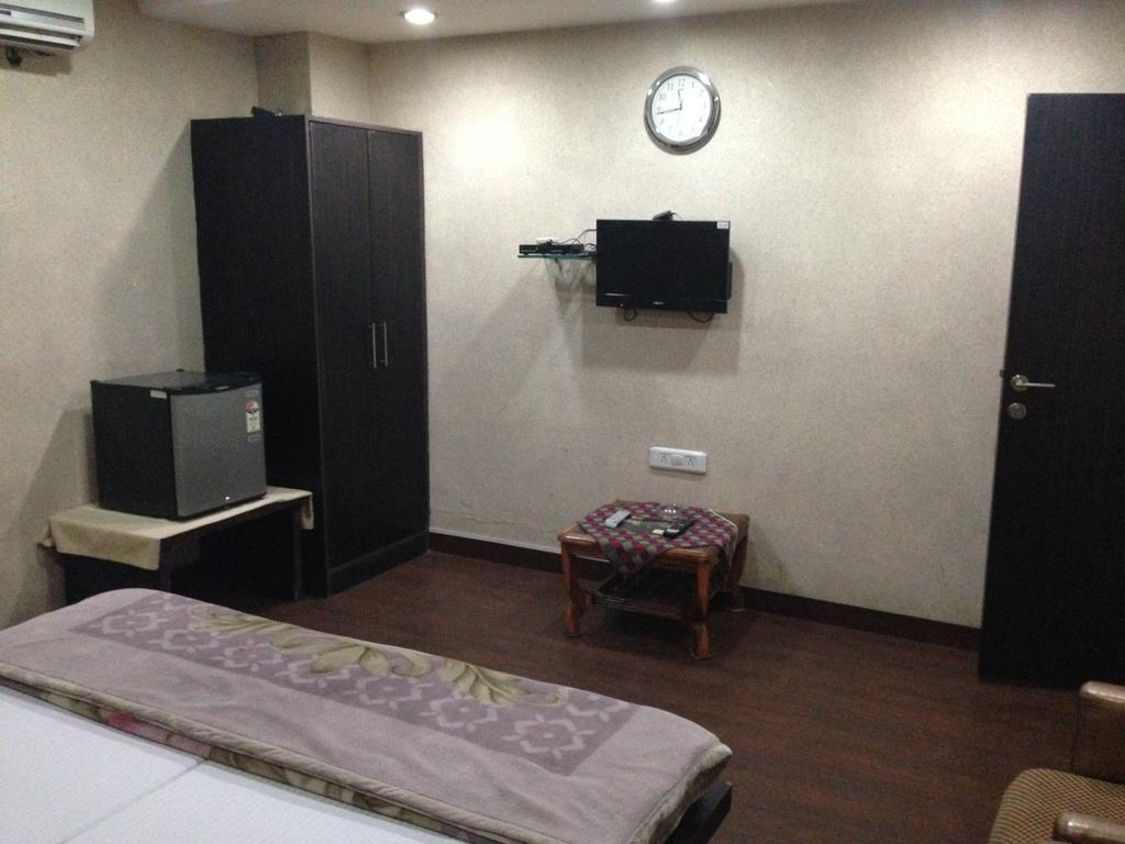 Hotel Silver Stone ルディヤーナー 部屋 写真