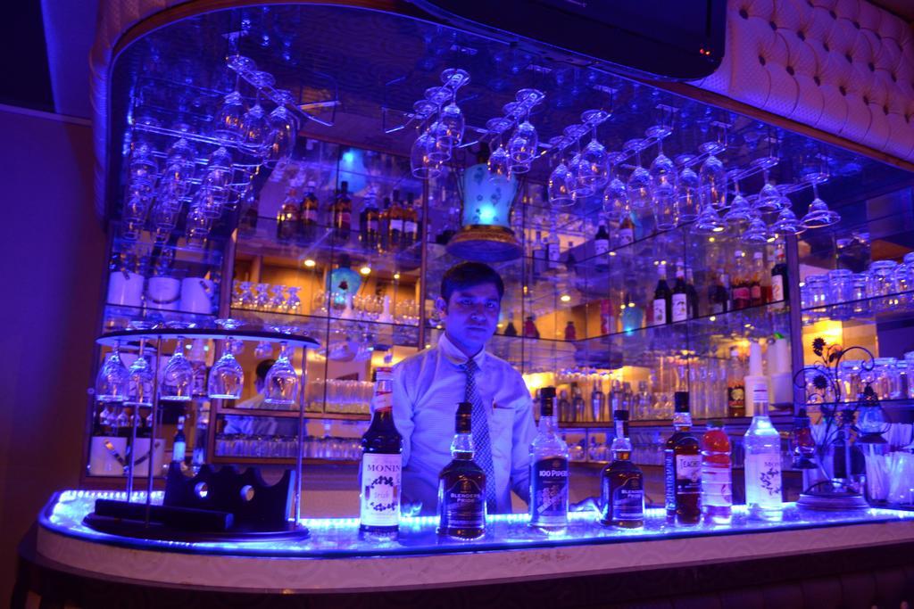 Hotel Silver Stone ルディヤーナー エクステリア 写真